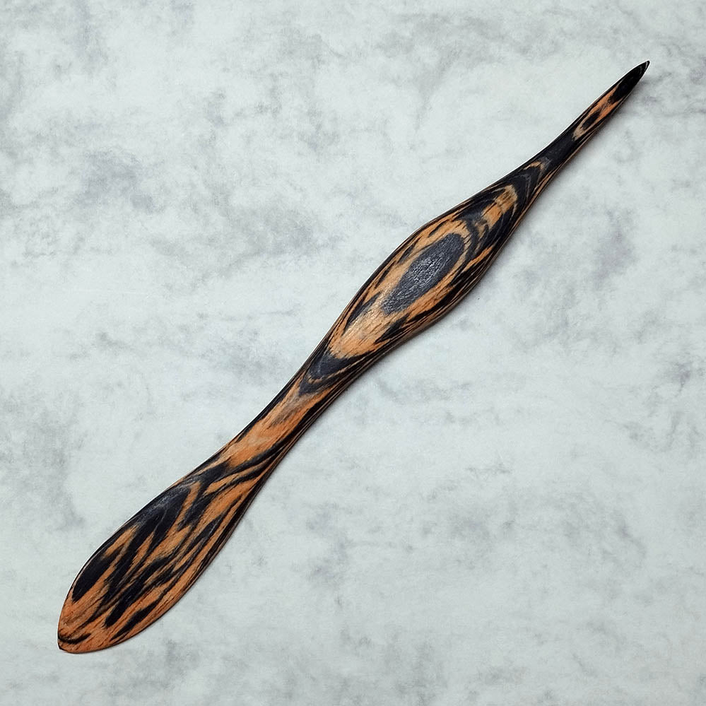 Hand-Crafted Wooden Origami Folding Tool (black / orange) | Limited Edition